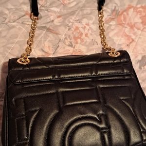 See Pictures For Details